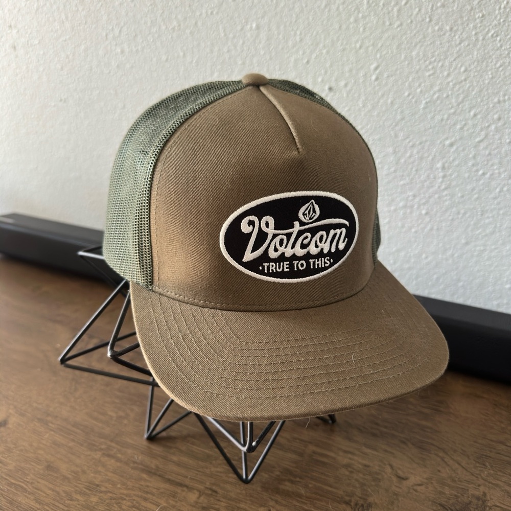 Volcom SnapBack Cap